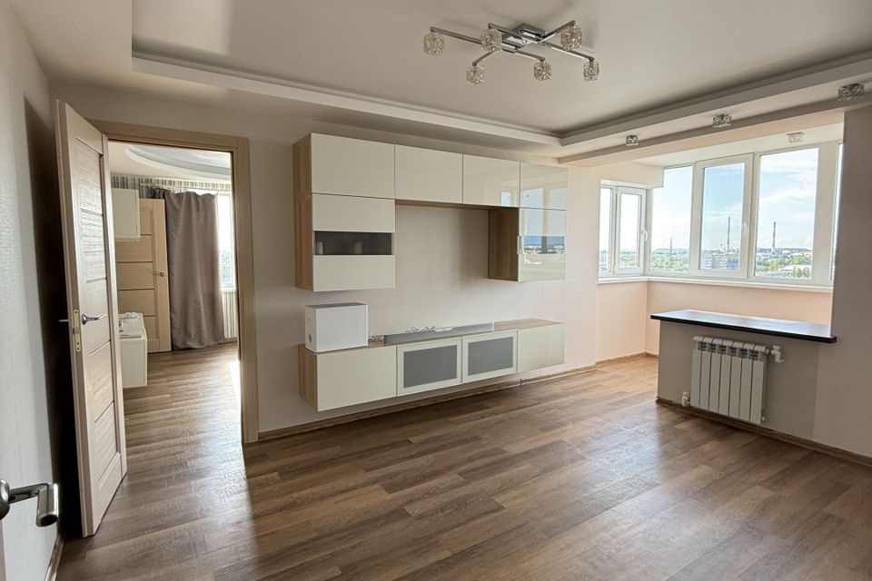 Продаётся 2-комнатная квартира, 65 м²
