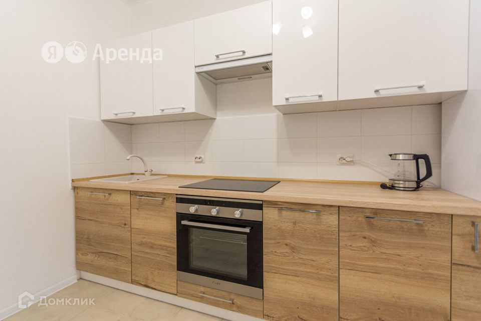 Сдаётся 2-комнатная квартира, 71 м²