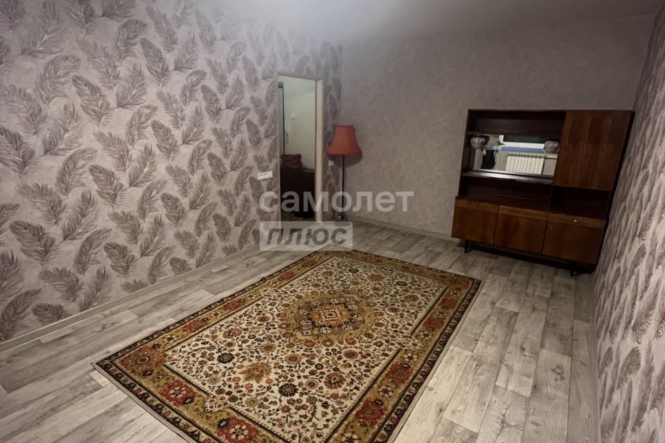 Продаётся 1-комнатная квартира, 38 м²