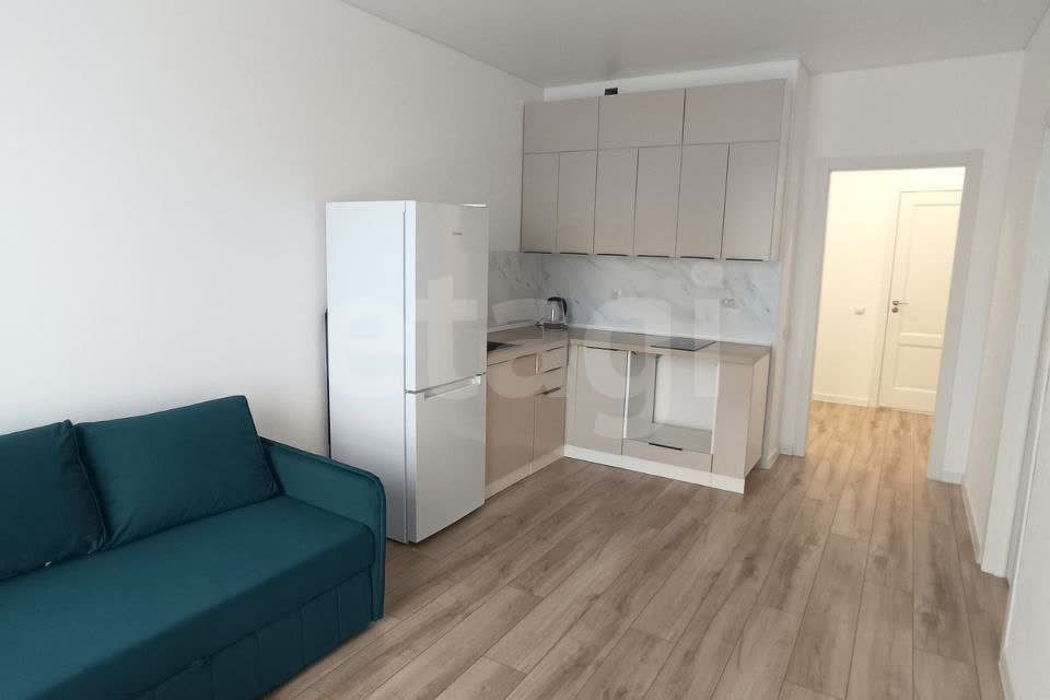 Продаётся 1-комнатная квартира, 42 м²