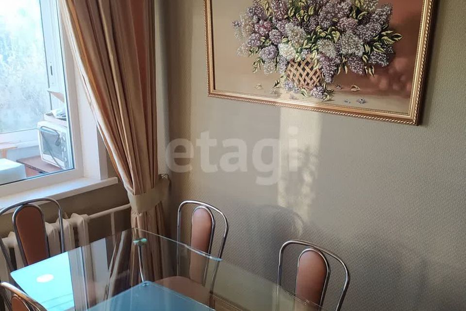 Продаётся 3-комнатная квартира, 61.4 м²