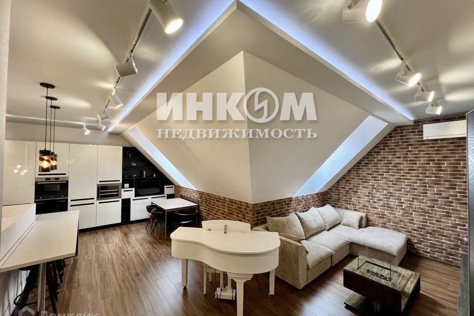 Продаётся 5-комнатная квартира, 138.2 м²