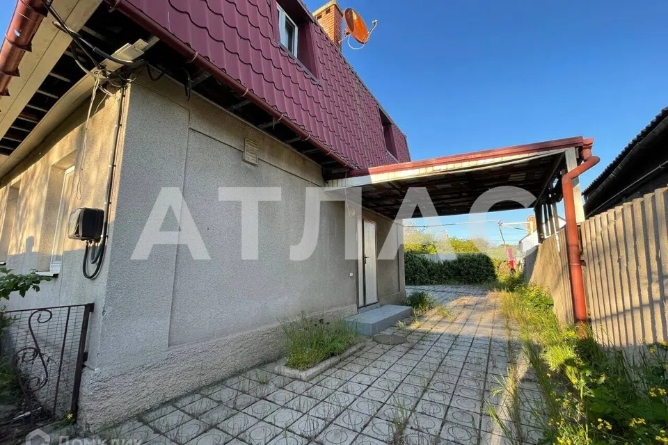 Продаётся 2-этажный дом, 200 м²