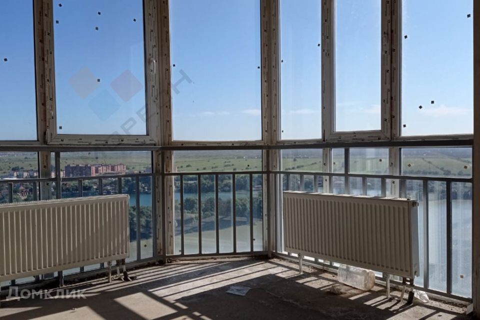 Продаётся 4-комнатная квартира, 254 м²
