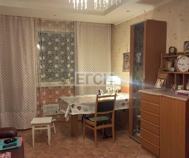 Продаётся 1-комнатная квартира, 38.4 м²