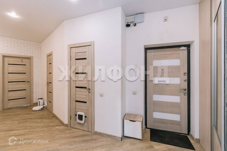 Продаётся 3-комнатная квартира, 98.8 м²