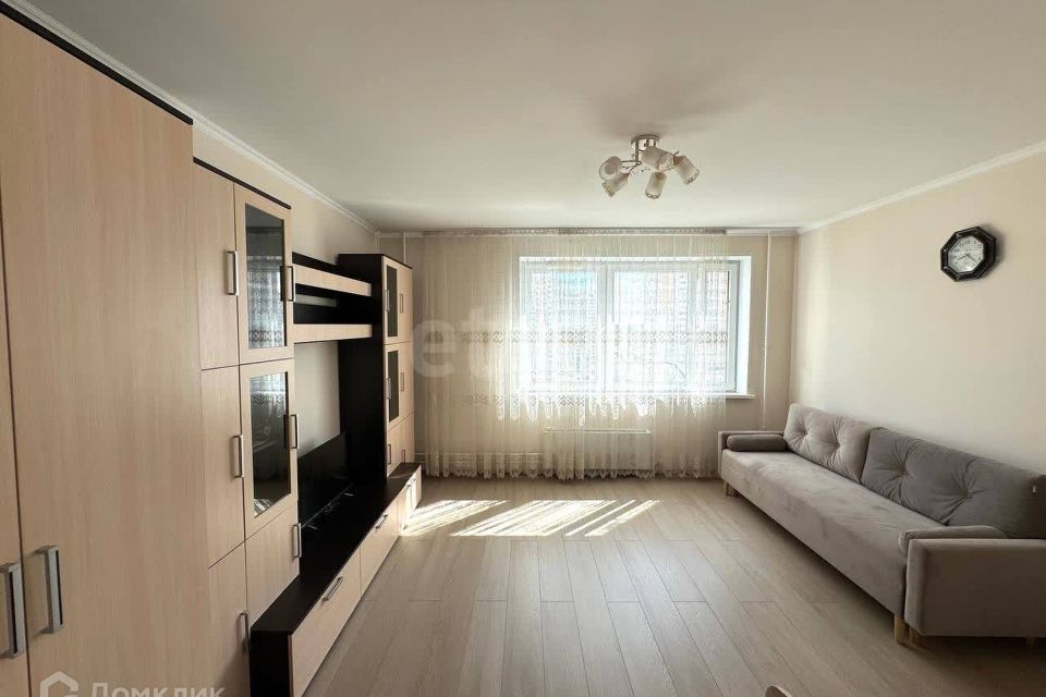 Продаётся 1-комнатная квартира, 42.5 м²