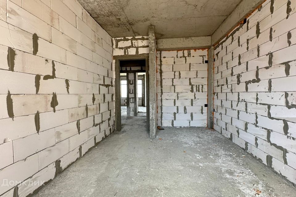 Продаётся 2-комнатная квартира, 82 м²