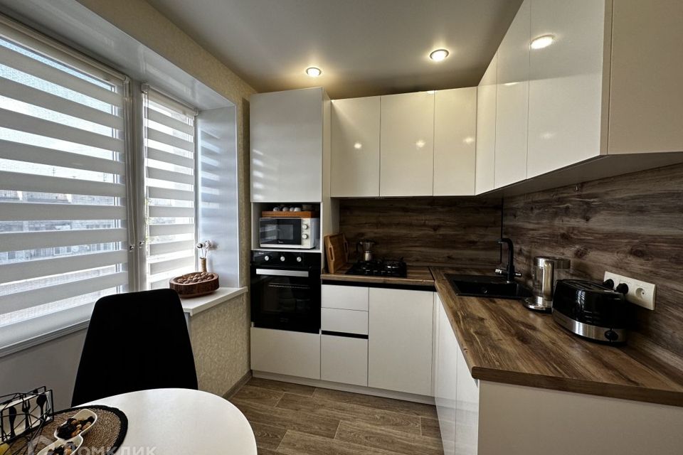 Продаётся 3-комнатная квартира, 58.9 м²
