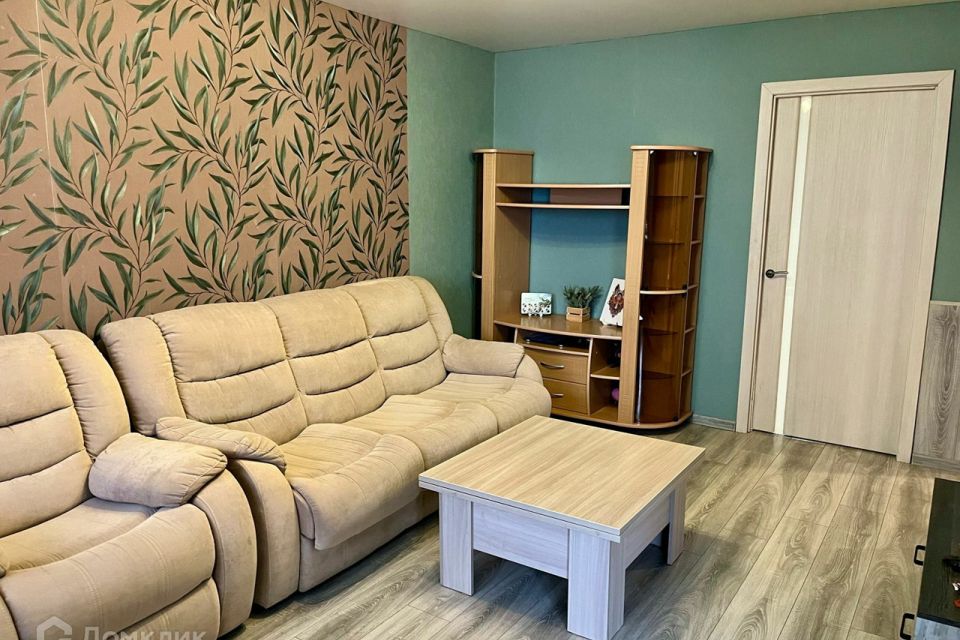 Продаётся 3-комнатная квартира, 60.5 м²