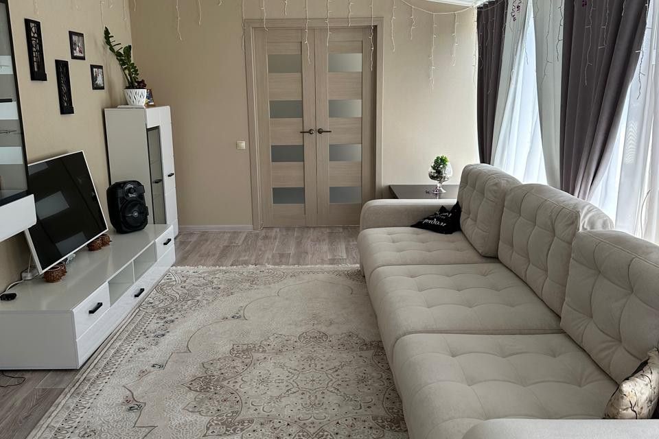 Продаётся 3-комнатная квартира, 77.3 м²