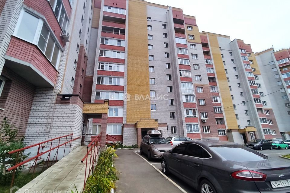 Продаётся 3-комнатная квартира, 63.6 м²