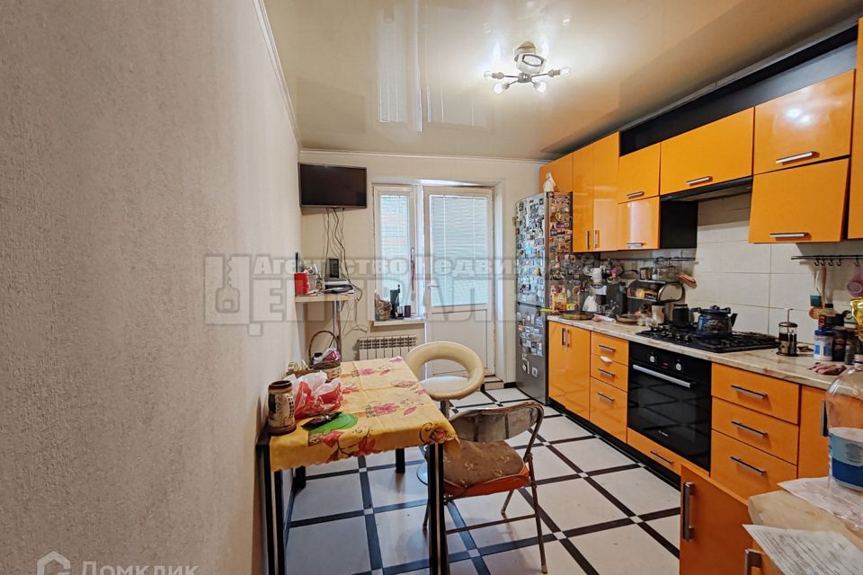 Продаётся 2-комнатная квартира, 61.5 м²