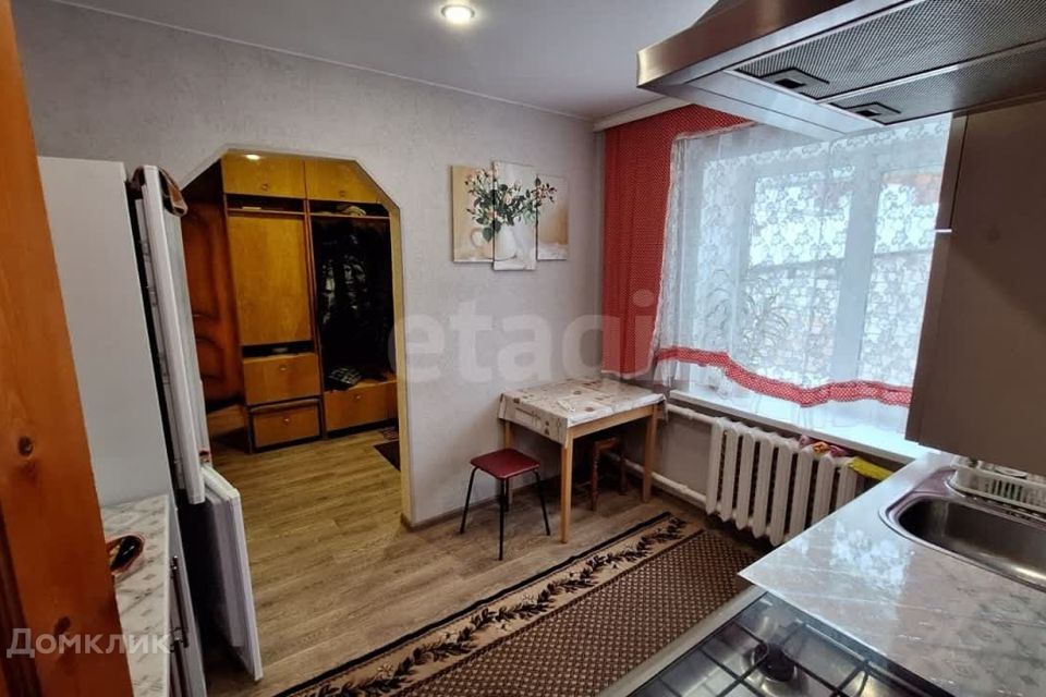 Продаётся 3-комнатная квартира, 60.5 м²