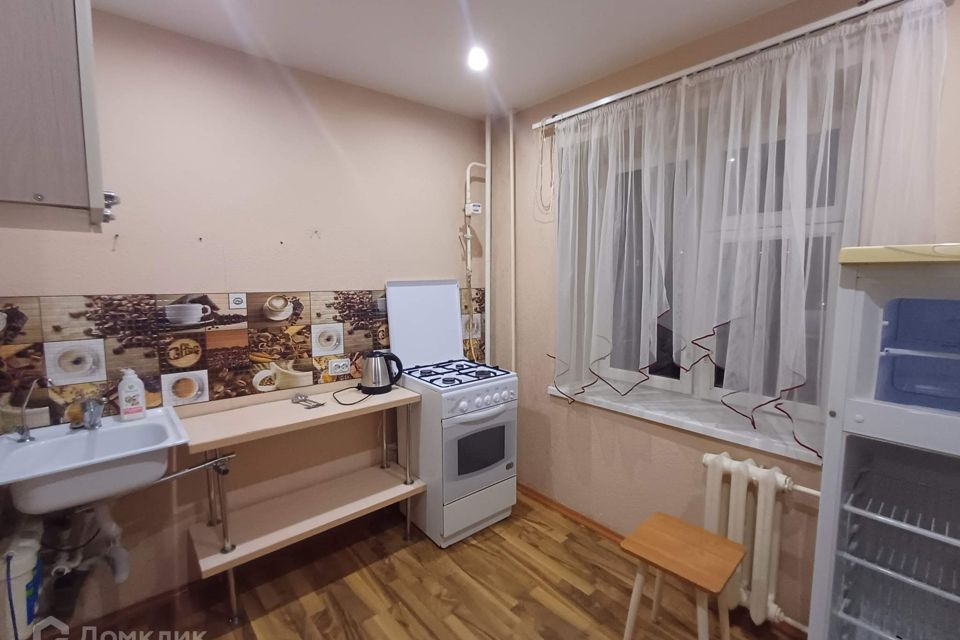 Сдаётся 1-комнатная квартира, 93.4 м²