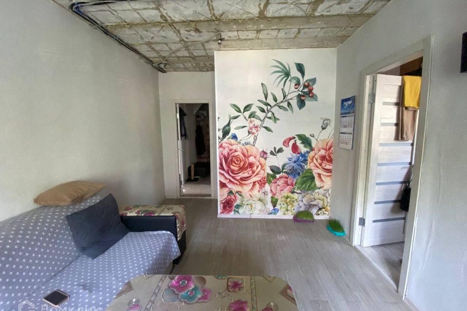 Продаётся 3-комнатная квартира, 50.5 м²