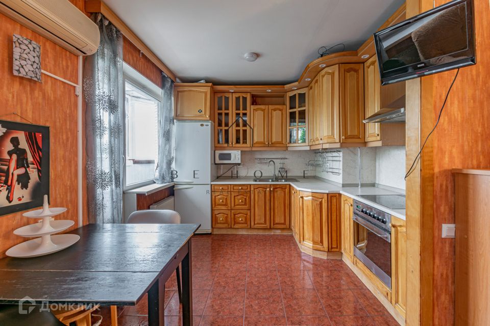 Сдаётся 2-комнатная квартира, 70 м²