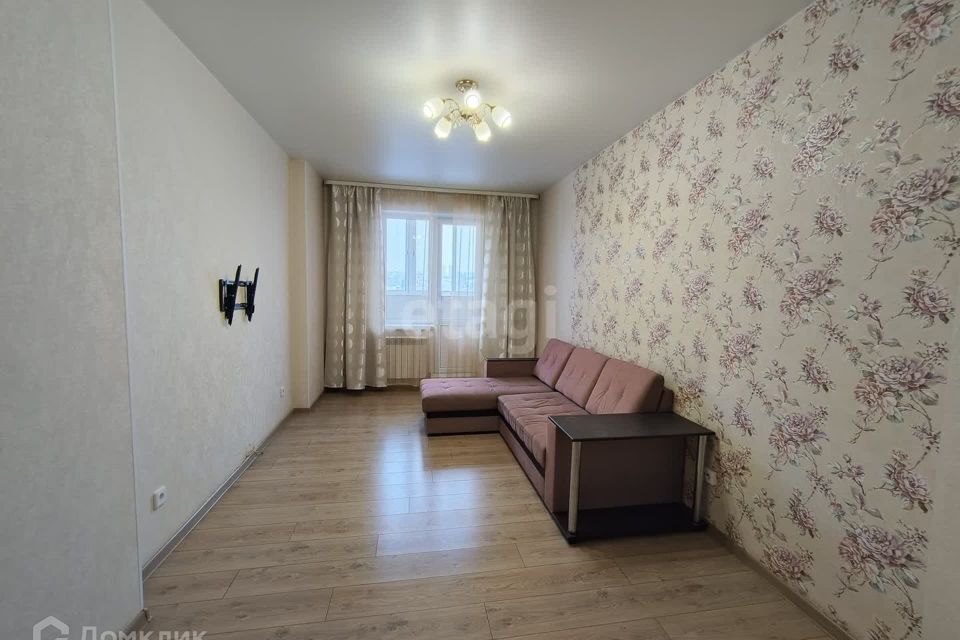 Продаётся 1-комнатная квартира, 38.3 м²