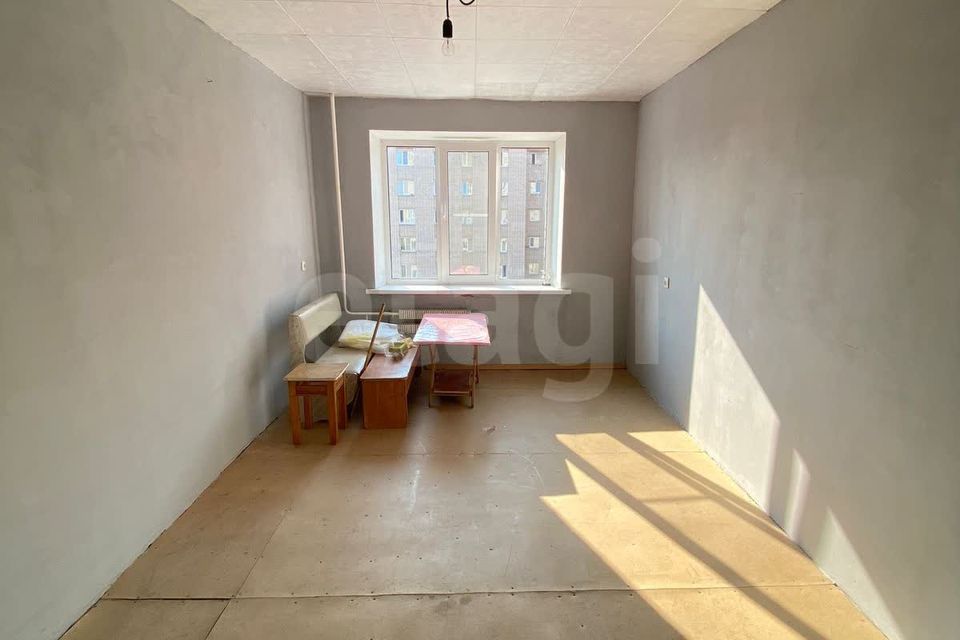 Продаётся комната в 1-комн. квартире, 16.7 м²