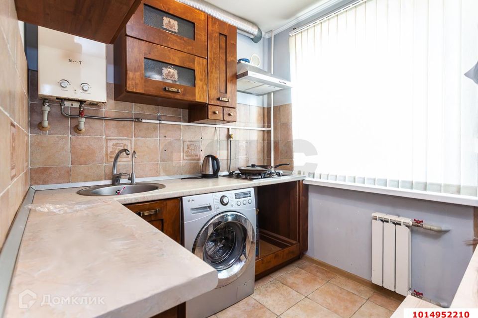 Продаётся 3-комнатная квартира, 58.5 м²