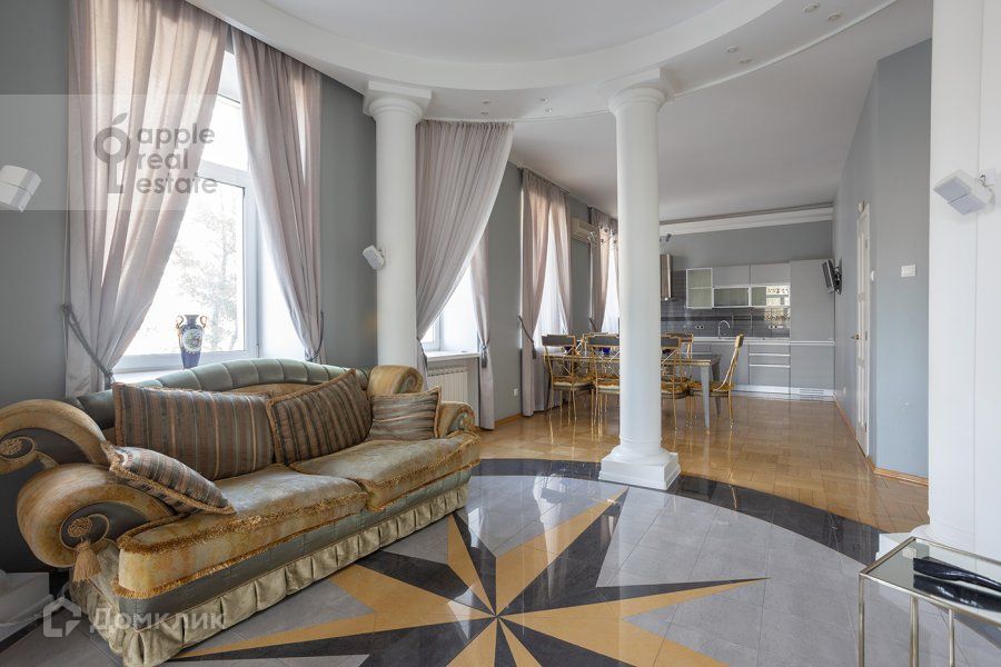 Продаётся 3-комнатная квартира, 133 м²