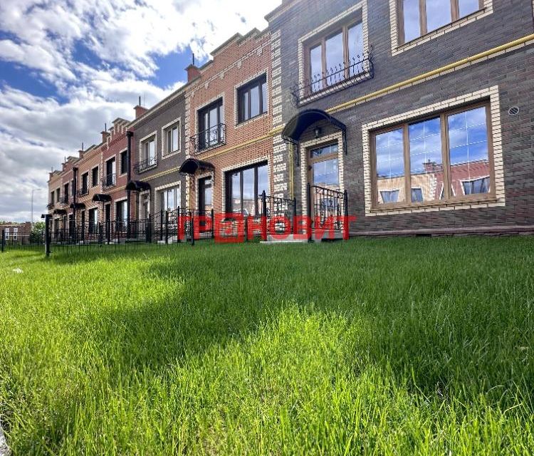 Продаётся 3-комнатная квартира, 56.59 м²