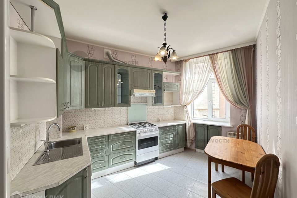 Продаётся 3-комнатная квартира, 77 м²