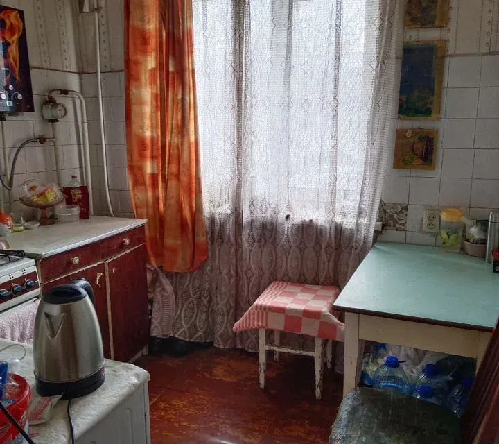 Продаётся 3-комнатная квартира, 52.4 м²