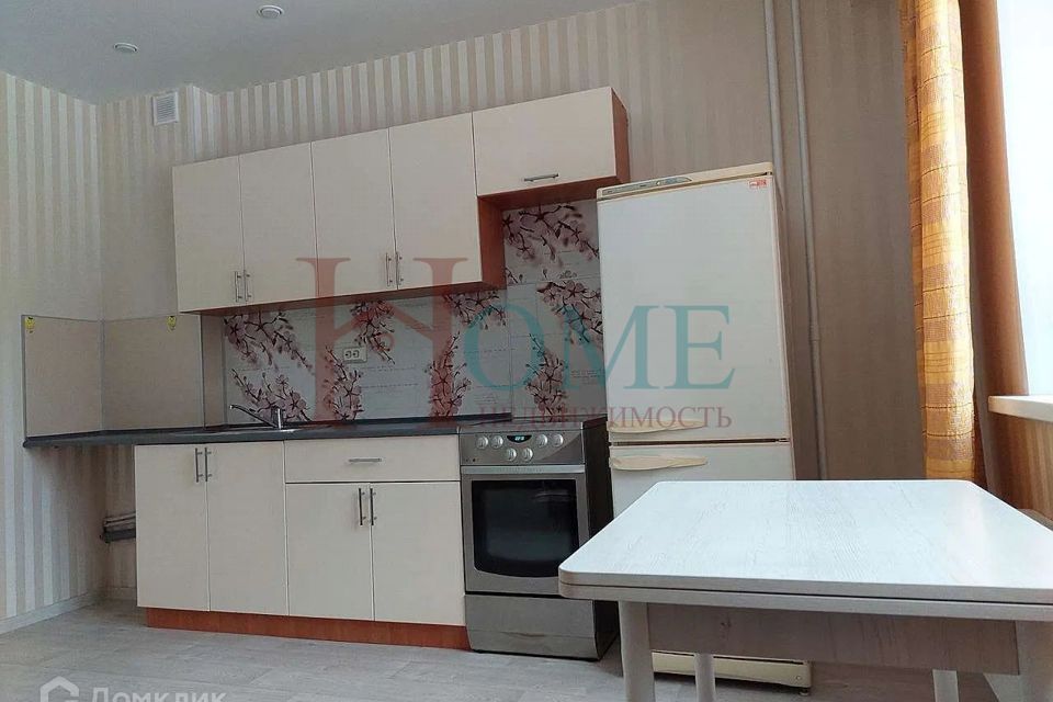 Сдаётся 2-комнатная квартира, 64 м²