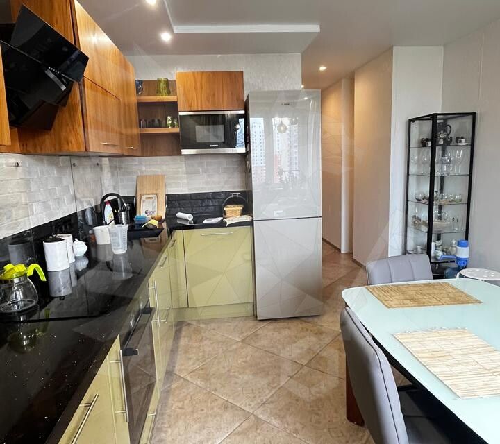 Продаётся 2-комнатная квартира, 67.1 м²