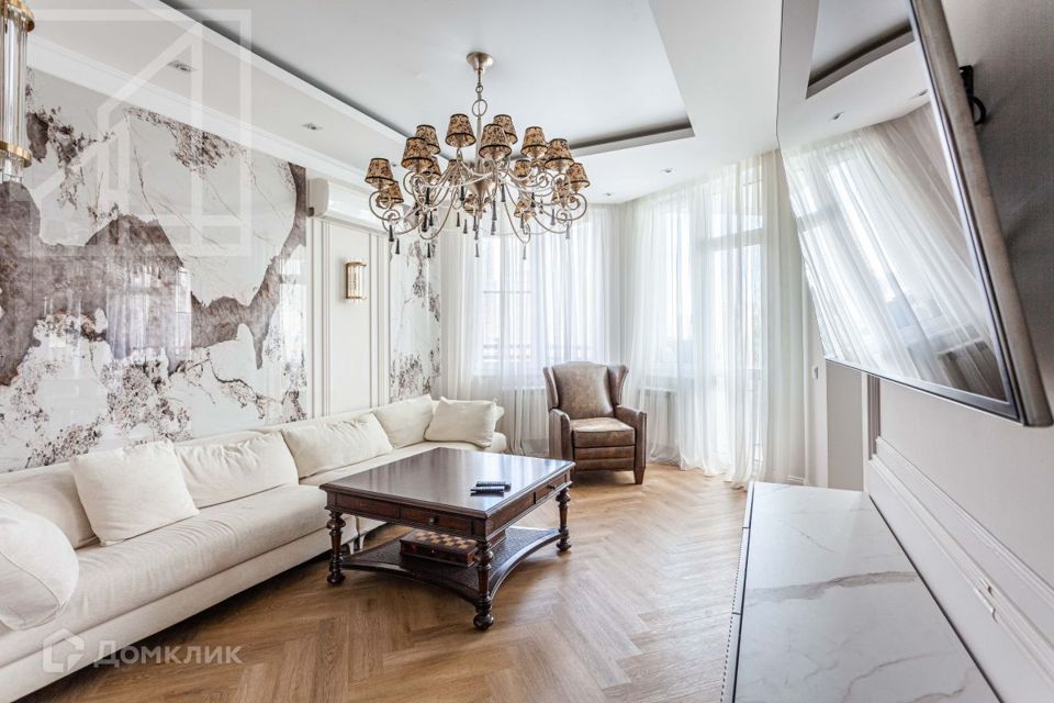 Сдаётся 5-комнатная квартира, 165 м²
