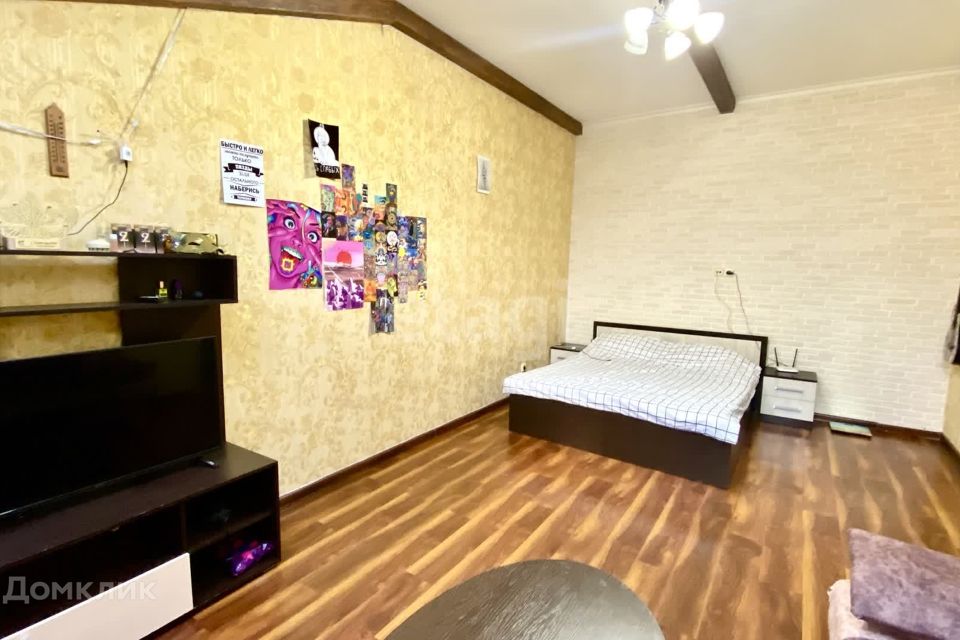 Продаётся 1-комнатная квартира, 43.3 м²
