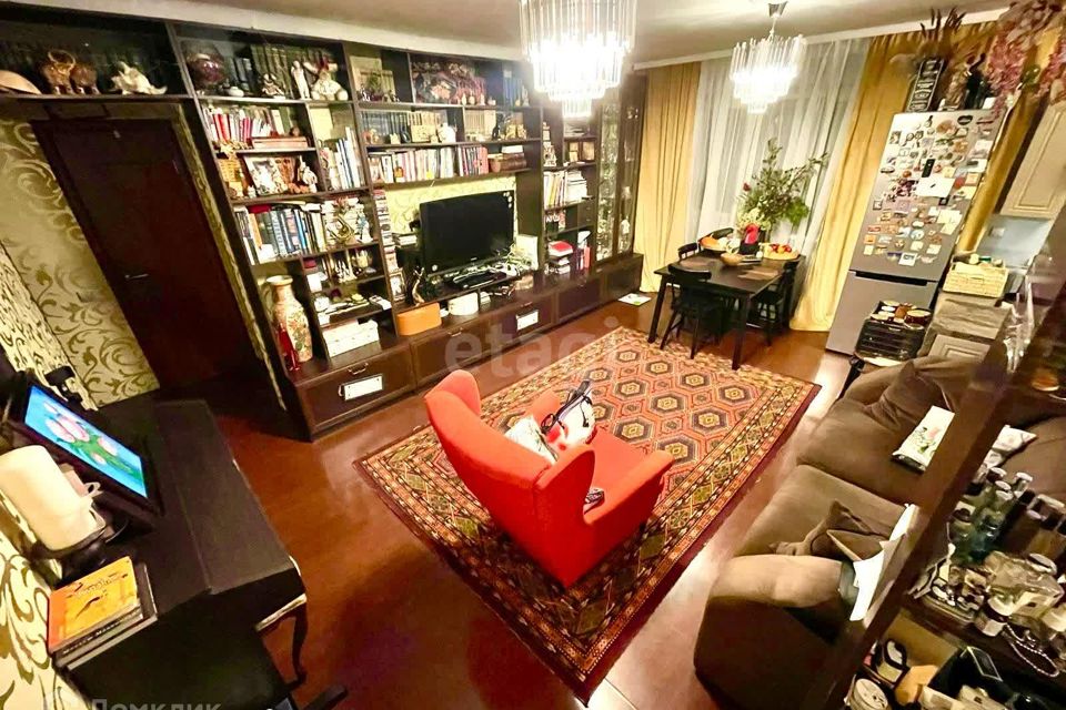 Продаётся 3-комнатная квартира, 54.7 м²