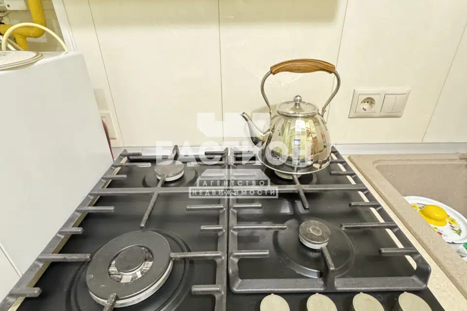 Продаётся 1-комнатная квартира, 34 м²