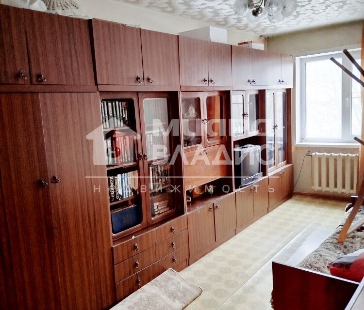 Продаётся 4-комнатная квартира, 72 м²