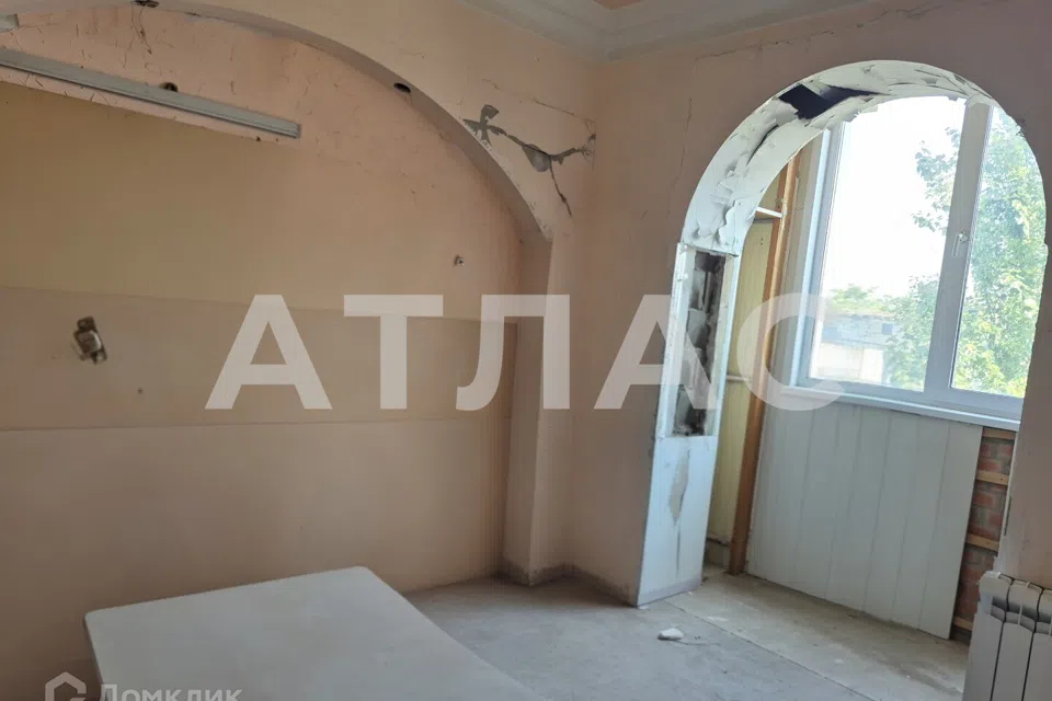 Продаётся 3-комнатная квартира, 57.3 м²