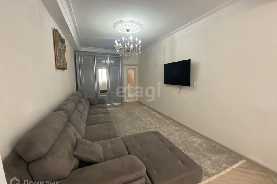 Продаётся 2-комнатная квартира, 87 м²
