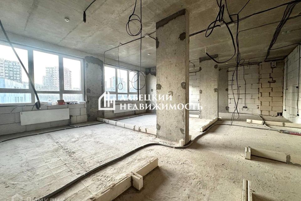 Продаётся 2-комнатная квартира, 64.8 м²