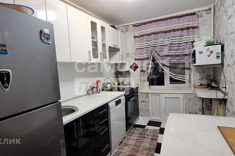 Продаётся 4-комнатная квартира, 88.2 м²