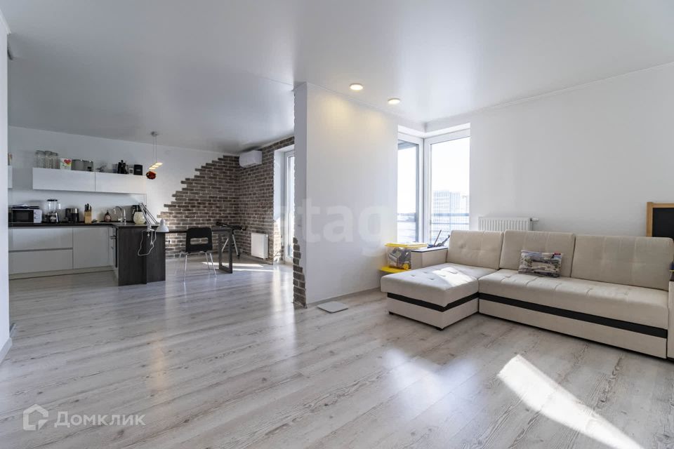 Продаётся 2-комнатная квартира, 60.4 м²