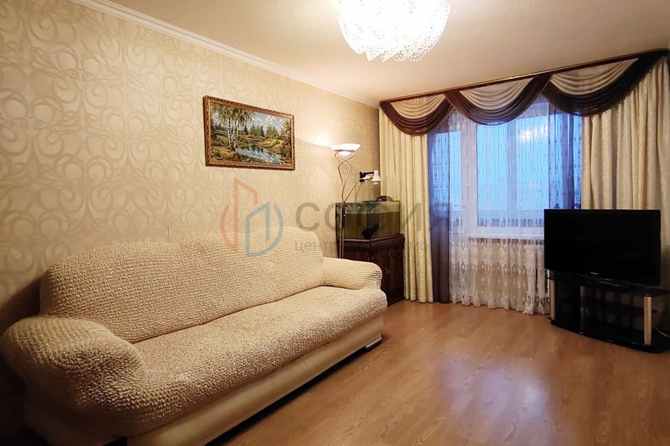 Продаётся 4-комнатная квартира, 61.7 м²