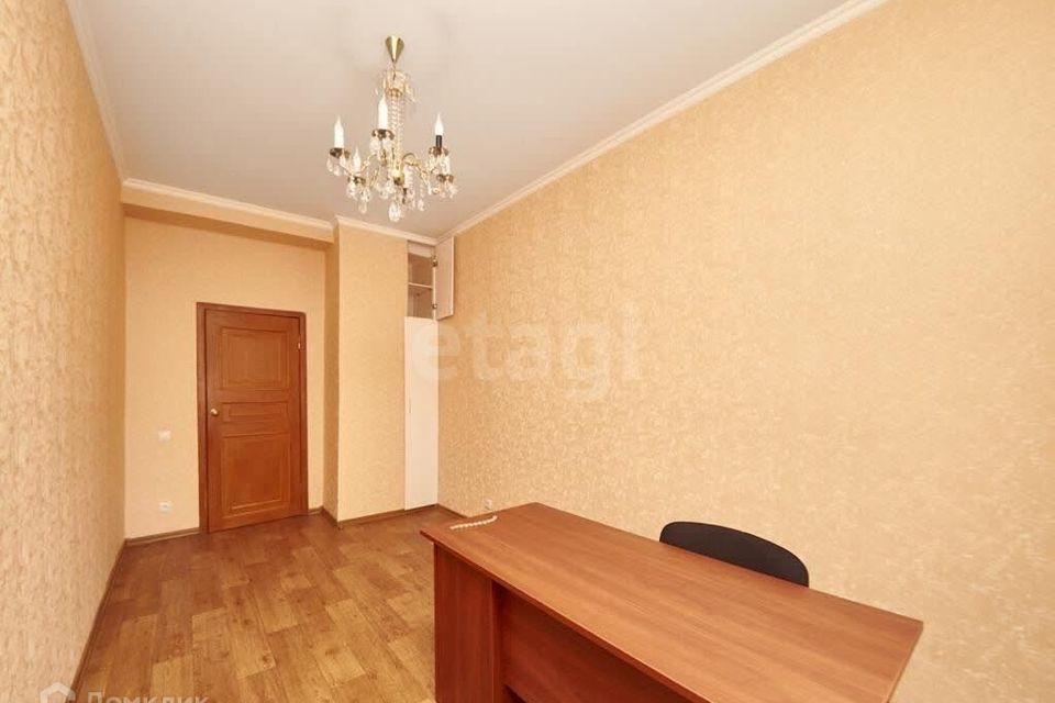 Сдаётся 4-комнатная квартира, 93 м²