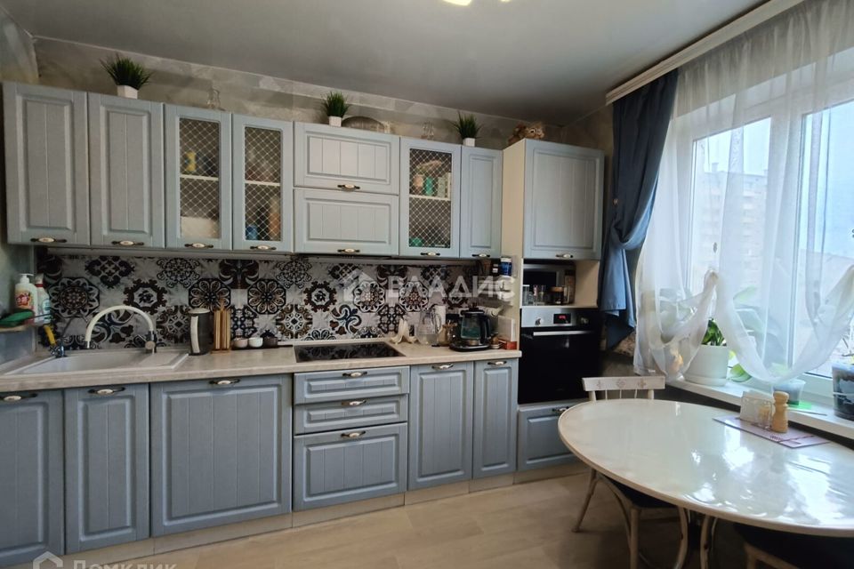Продаётся 4-комнатная квартира, 82.9 м²