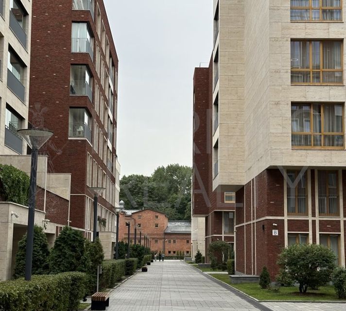 Сдаётся 3-комнатная квартира, 168 м²