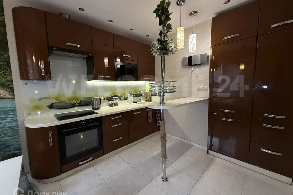 Продаётся 3-комнатная квартира, 70 м²