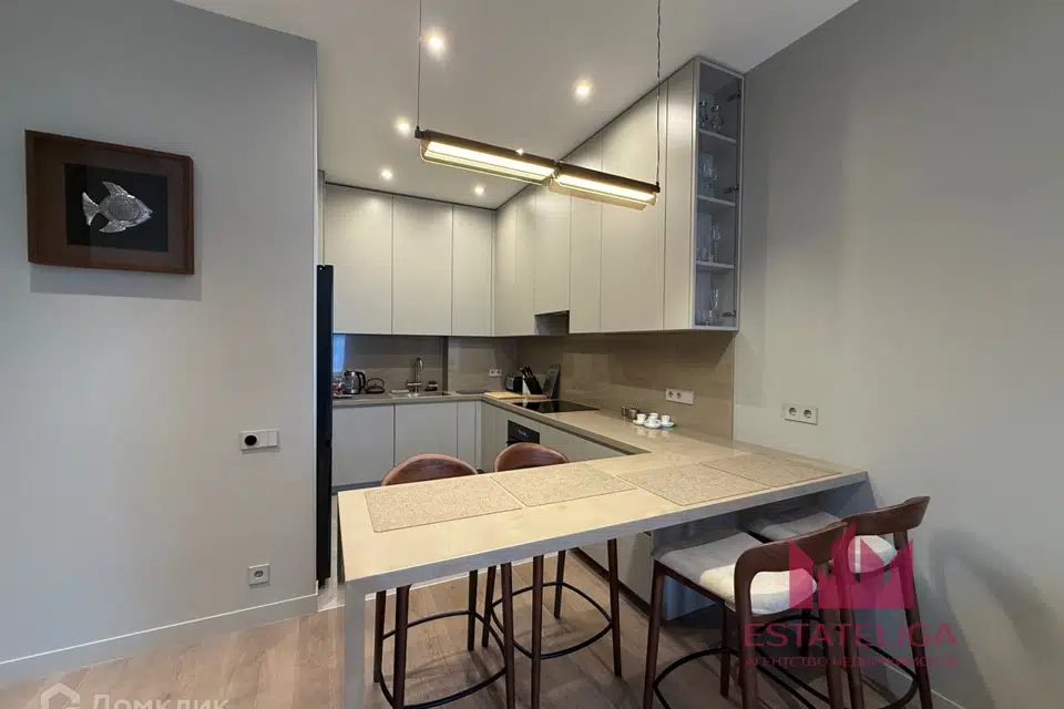 Продаётся 2-комнатная квартира, 80.2 м²