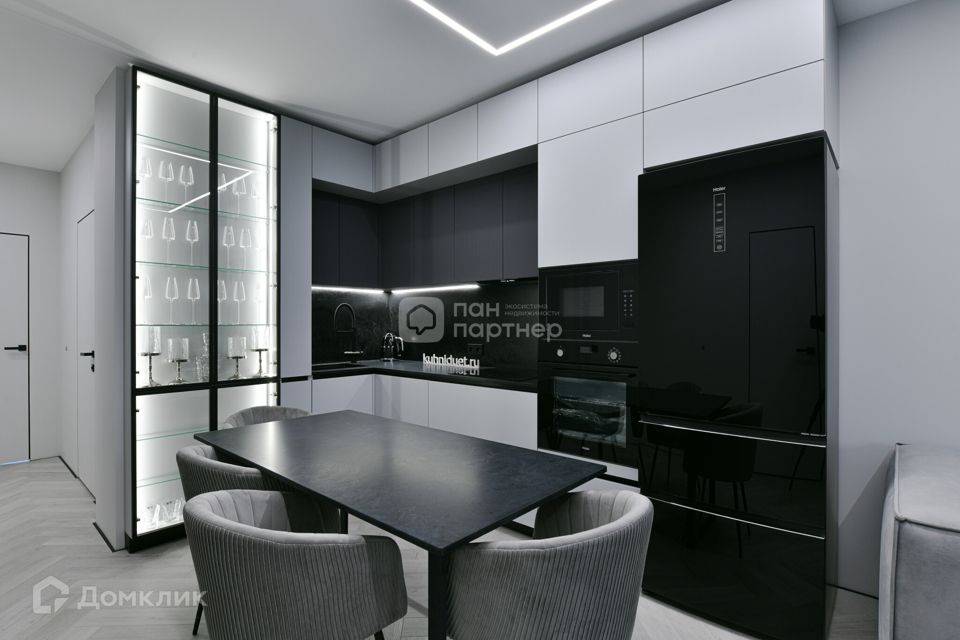 Продаётся 2-комнатная квартира, 71 м²