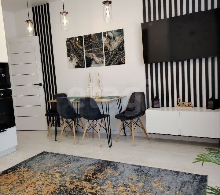 Продаётся 3-комнатная квартира, 69.8 м²