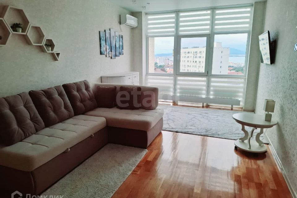 Продаётся 1-комнатная квартира, 45.7 м²