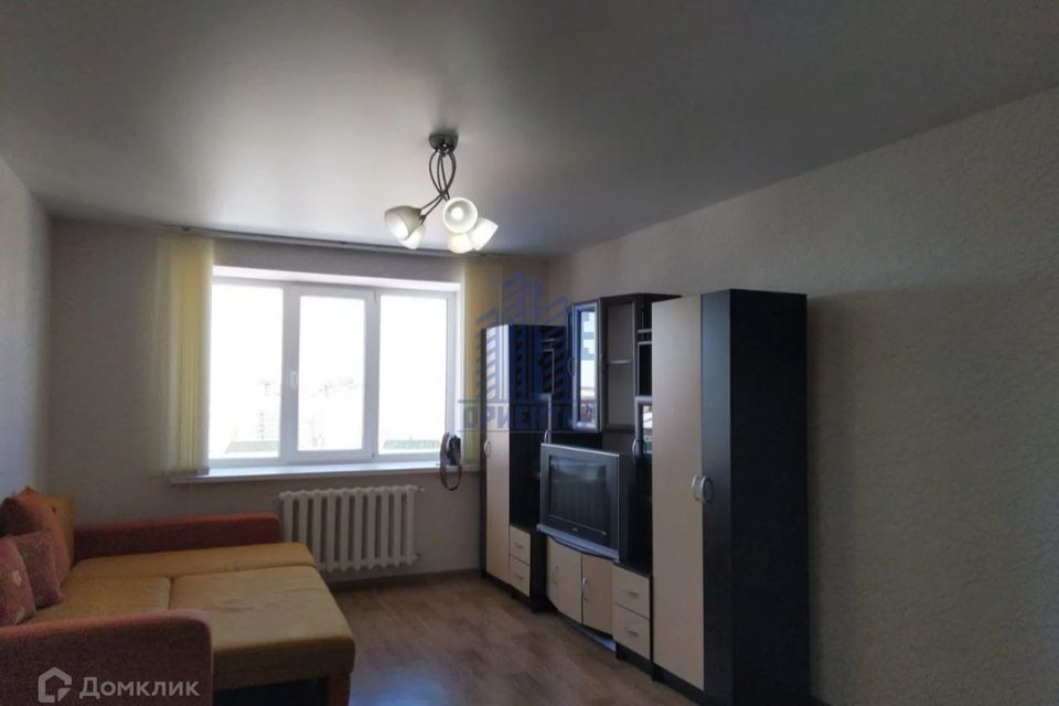 Продаётся 1-комнатная квартира, 42 м²